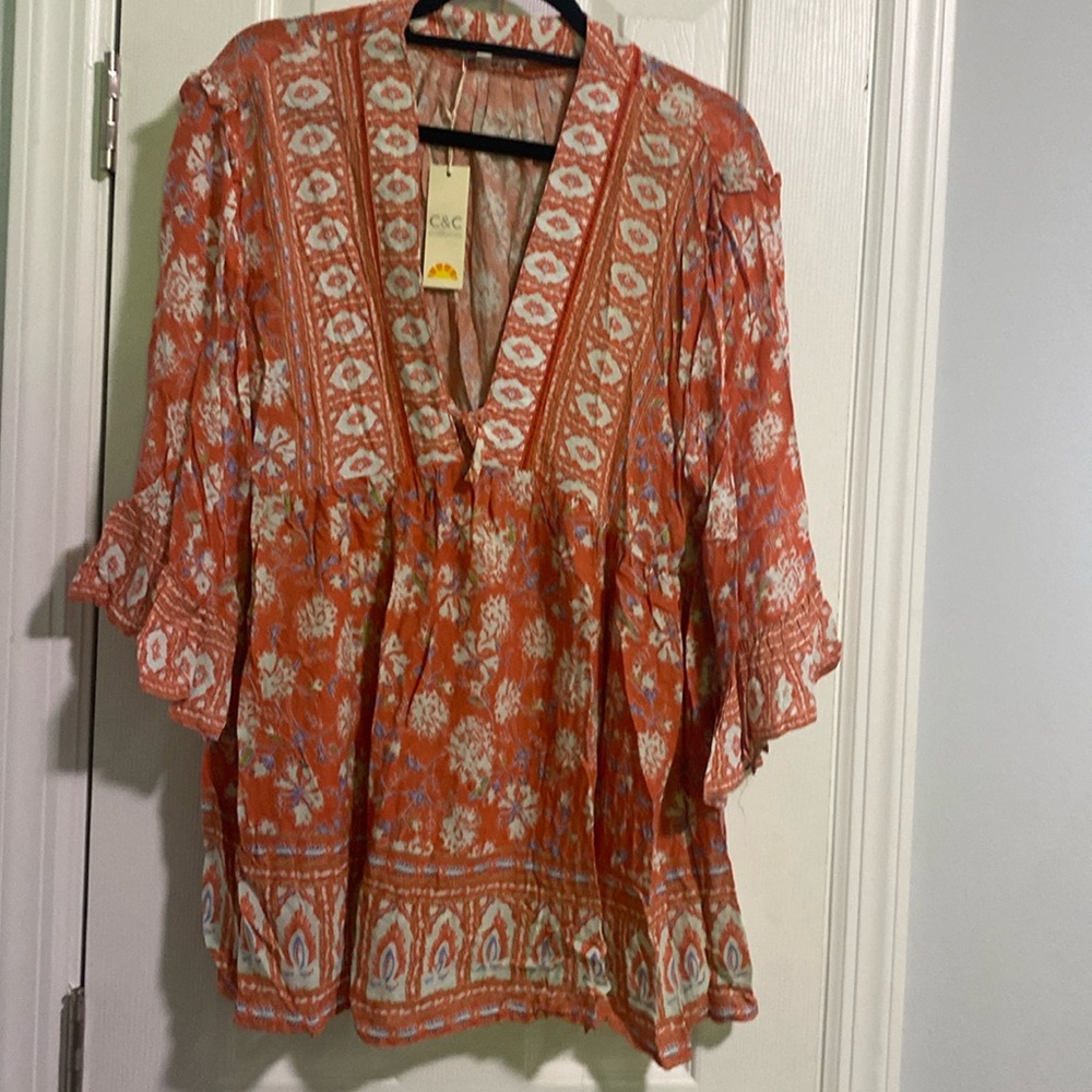 C&C California beach/resort top, size M🌴